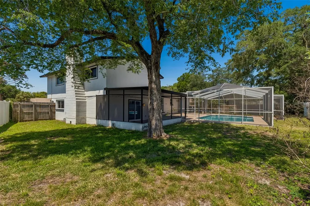 7111 Gateway Court Tampa FL 33615