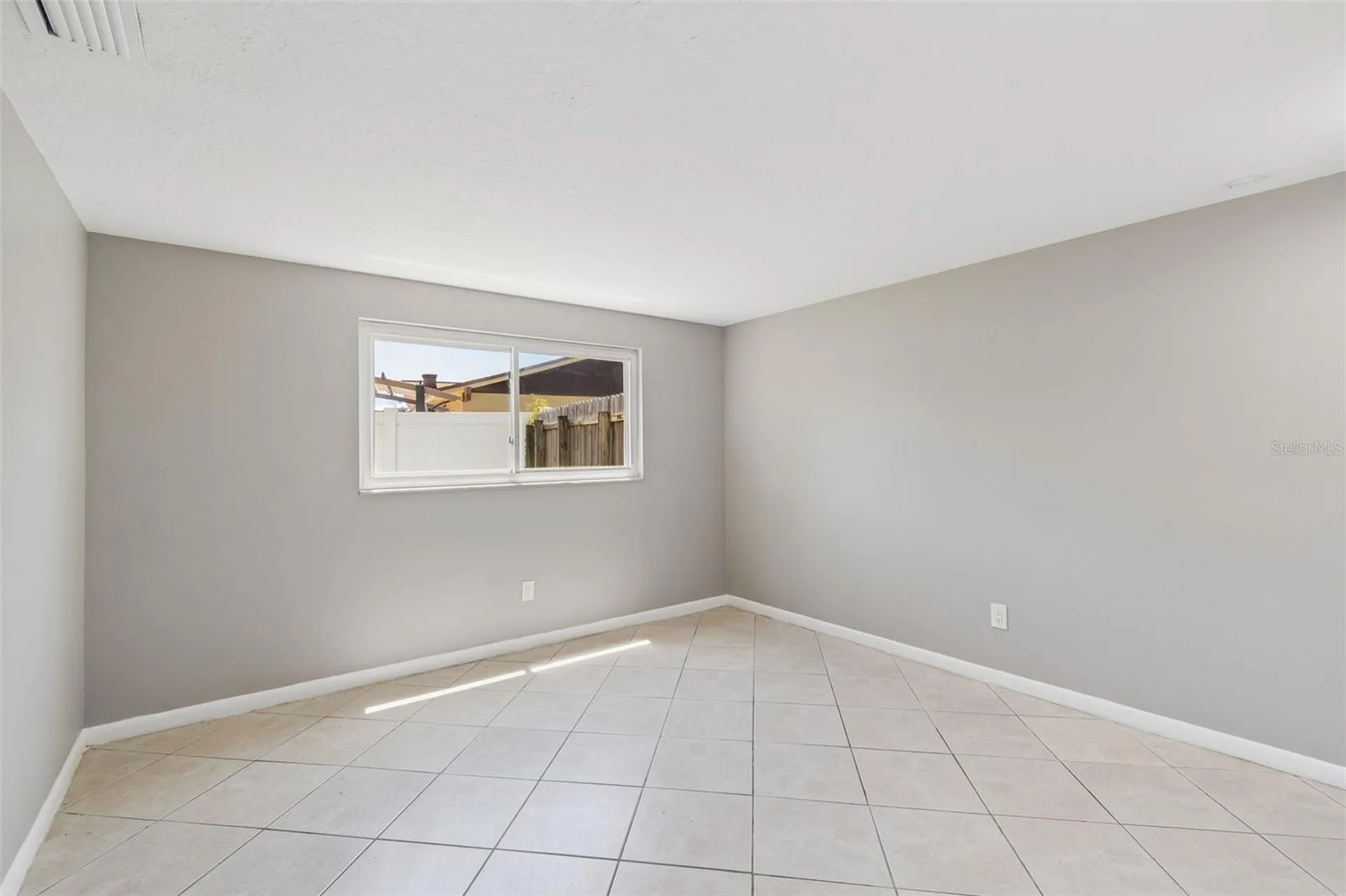 7111 Gateway Court Tampa FL 33615