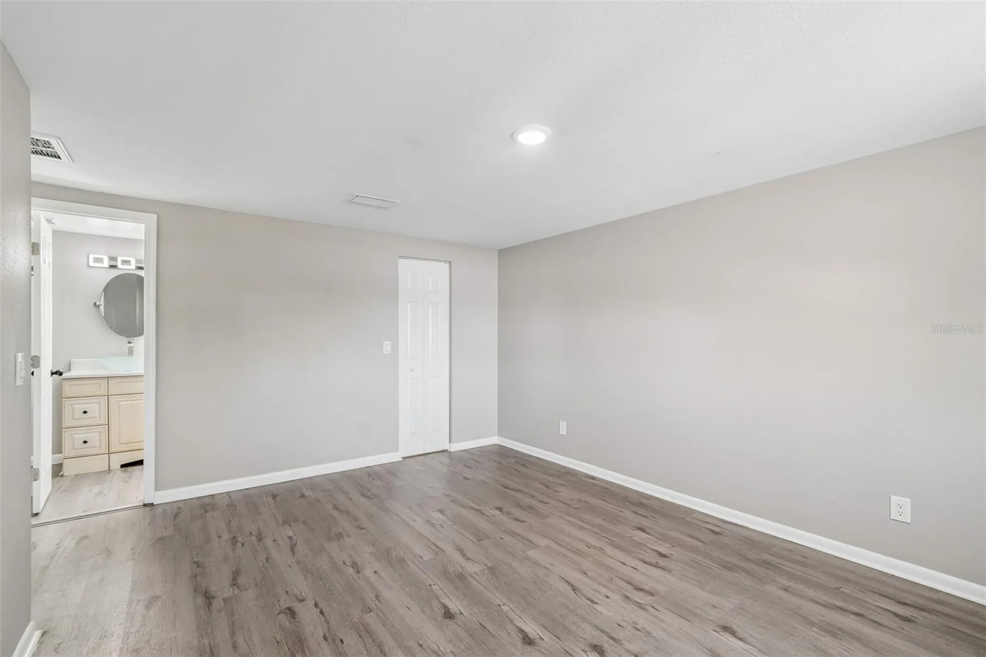 7111 Gateway Court Tampa FL 33615