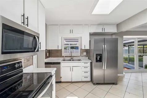 7111 Gateway Court Tampa FL 33615
