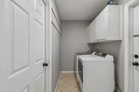 7111 Gateway Court Tampa FL 33615