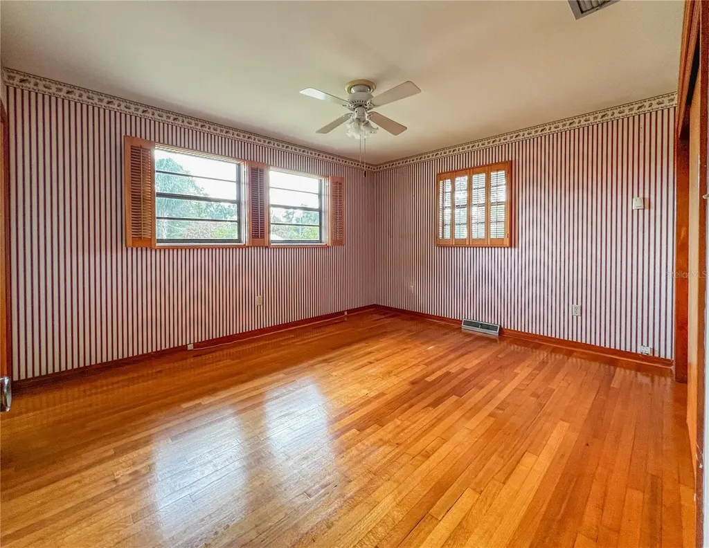 2118 W Broad Street Tampa FL 33604