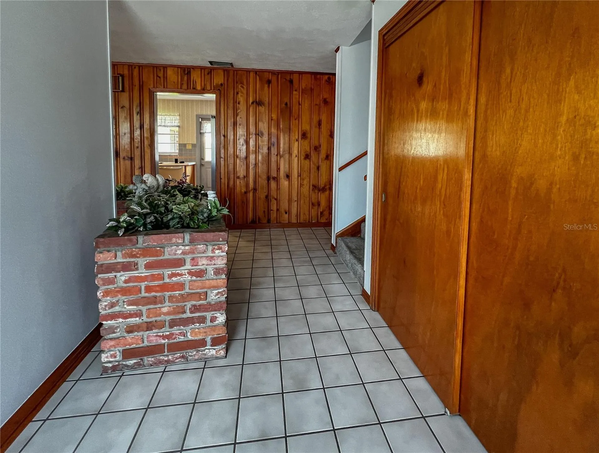 2118 W Broad Street Tampa FL 33604