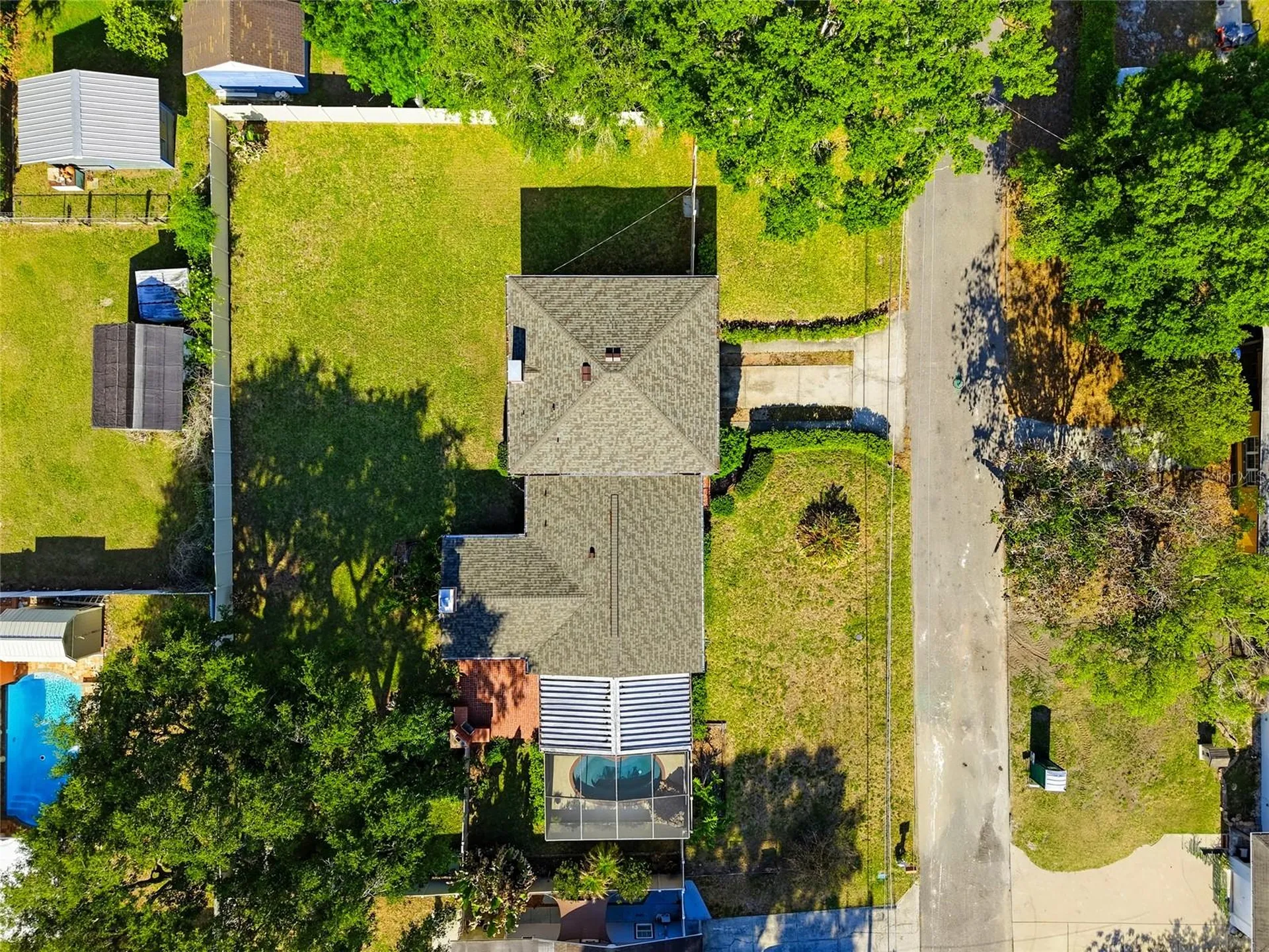 2118 W Broad Street Tampa FL 33604