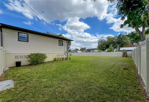 2118 W Broad Street Tampa FL 33604
