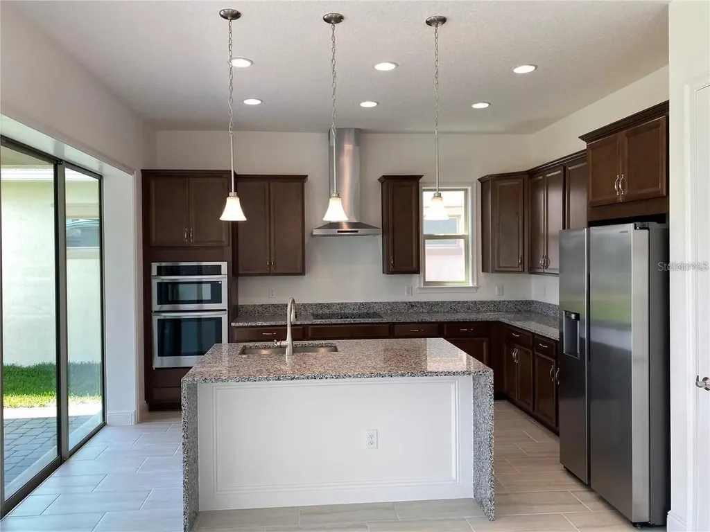 8112 Mabury Lane Orlando FL 32832