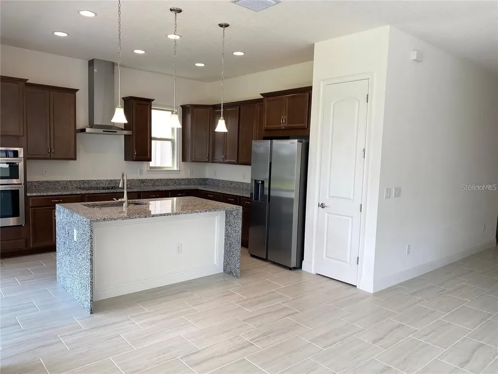 8112 Mabury Lane Orlando FL 32832