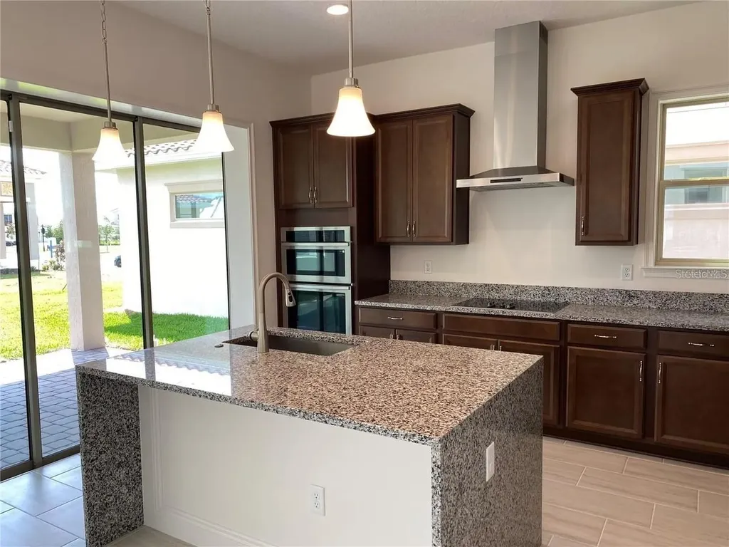 8112 Mabury Lane Orlando FL 32832