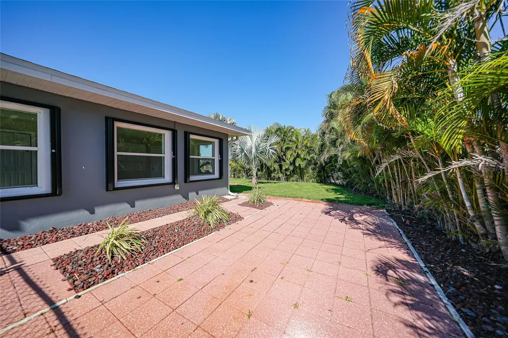 104 Free Court SE Port Charlotte FL 33952
