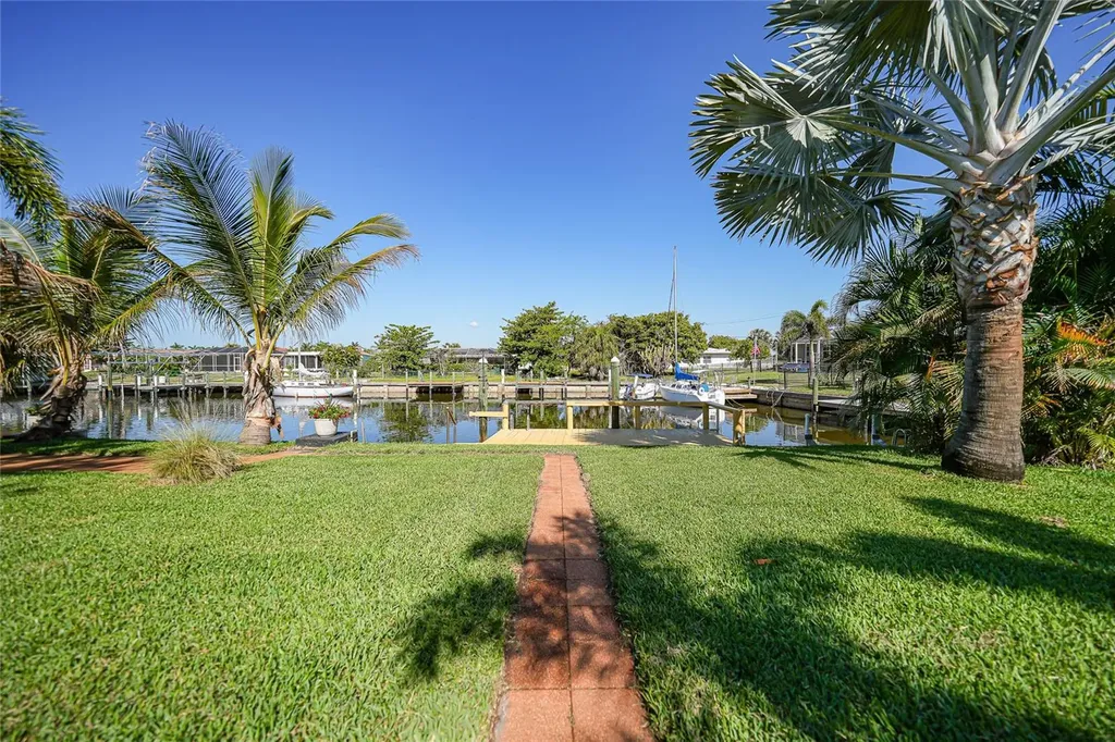 104 Free Court SE Port Charlotte FL 33952