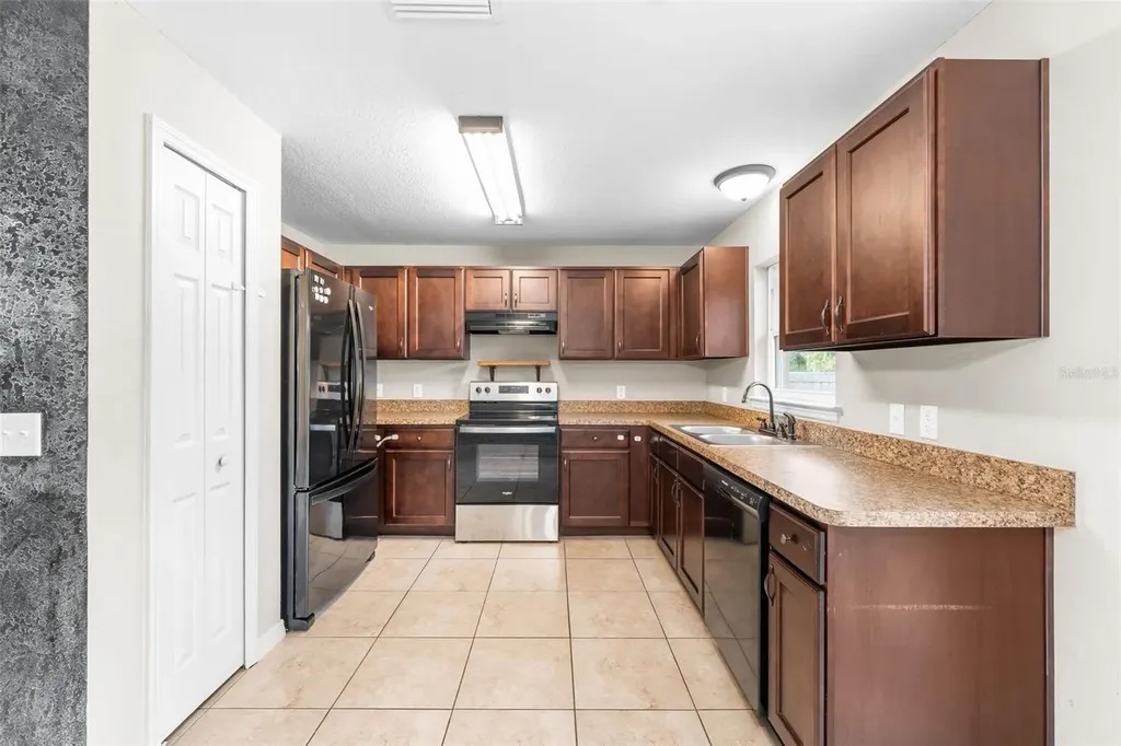 14422 SE 27th Court Summerfield FL 34491