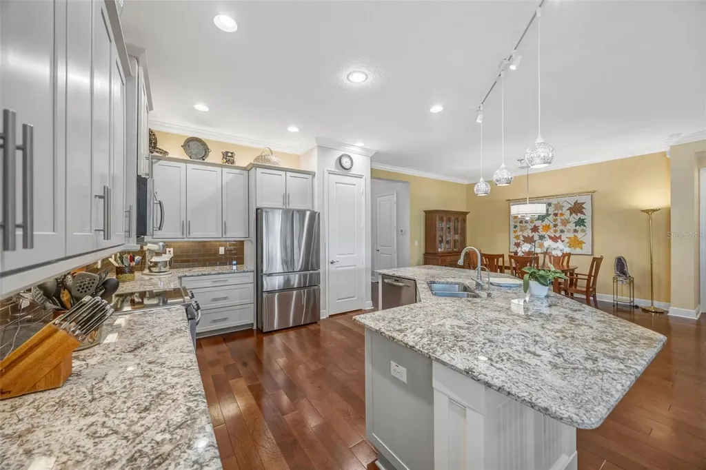 2415 Oakwood Preserve Drive Wesley Chapel FL 33543