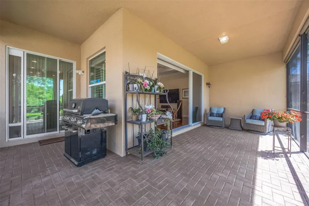 2415 Oakwood Preserve Drive Wesley Chapel FL 33543