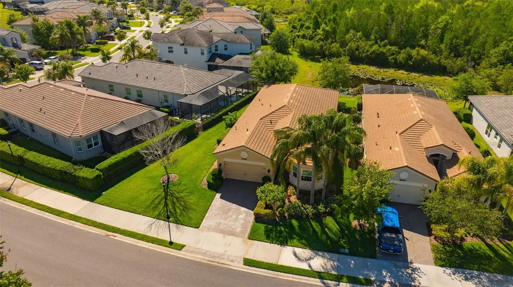 2415 Oakwood Preserve Drive Wesley Chapel FL 33543