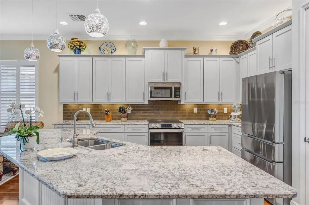 2415 Oakwood Preserve Drive Wesley Chapel FL 33543
