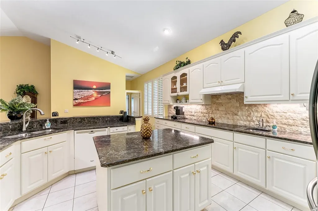 20860 SW 36th Street Dunnellon FL 34431