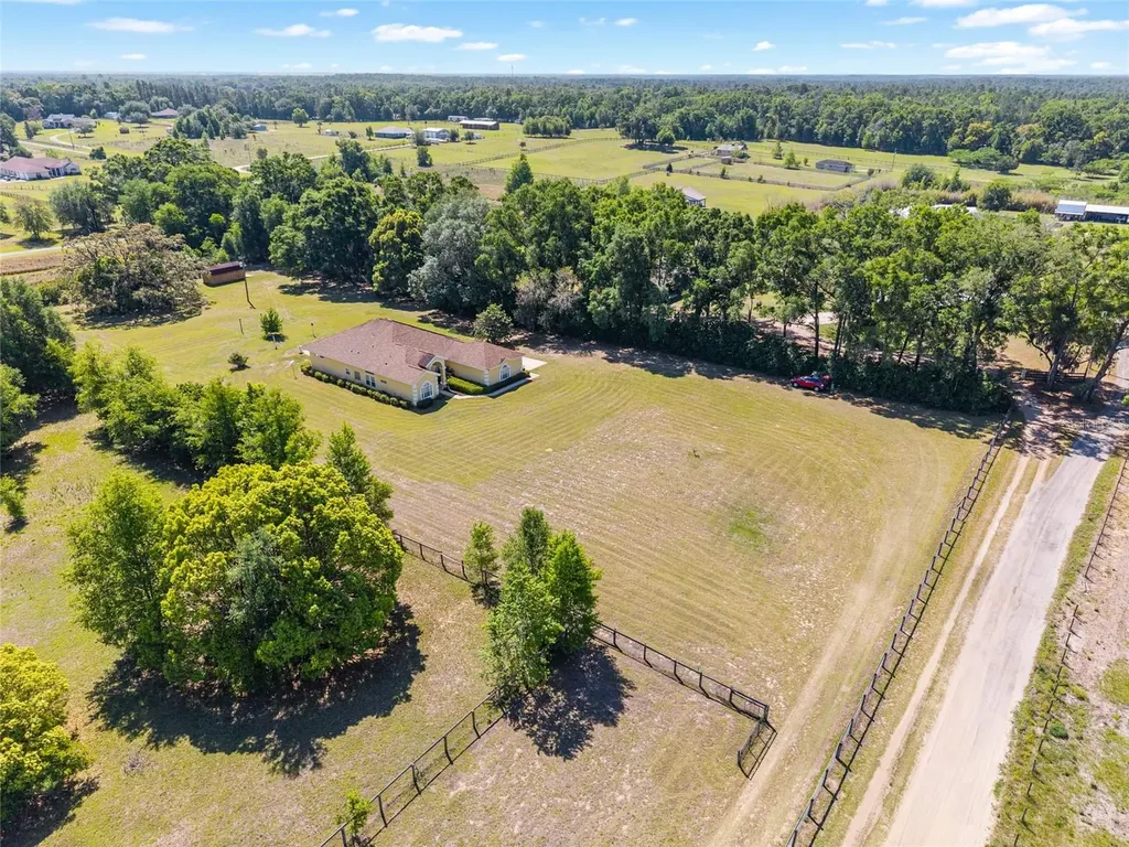 20860 SW 36th Street Dunnellon FL 34431