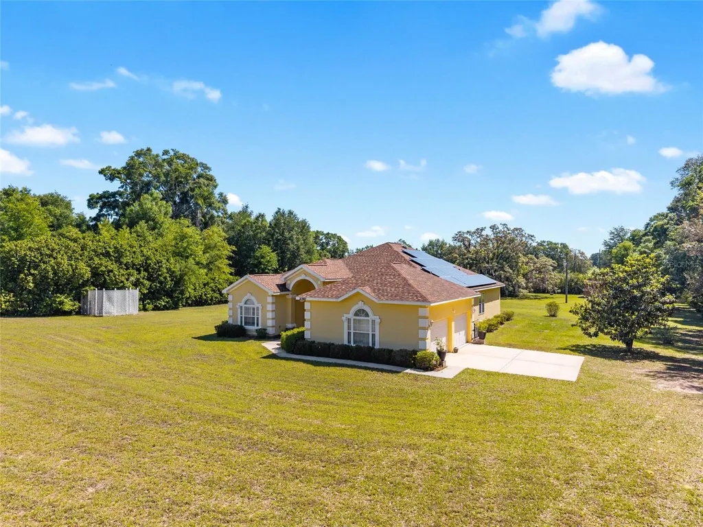 20860 SW 36th Street Dunnellon FL 34431