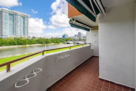 Cond. Bayside Cove 105 Avenue Arterial Hostos San Juan PR 00918