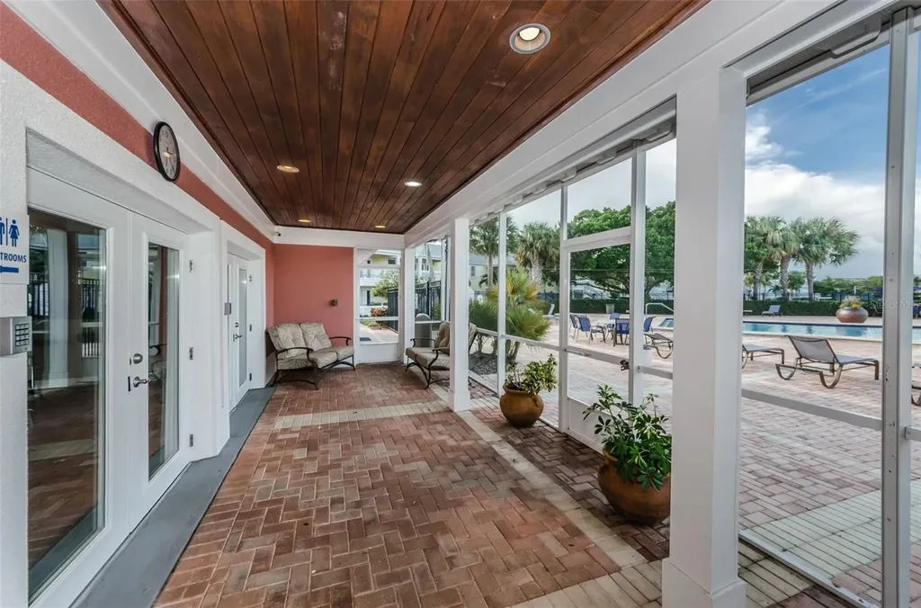 251 Pompano Drive SE St Petersburg FL 33705