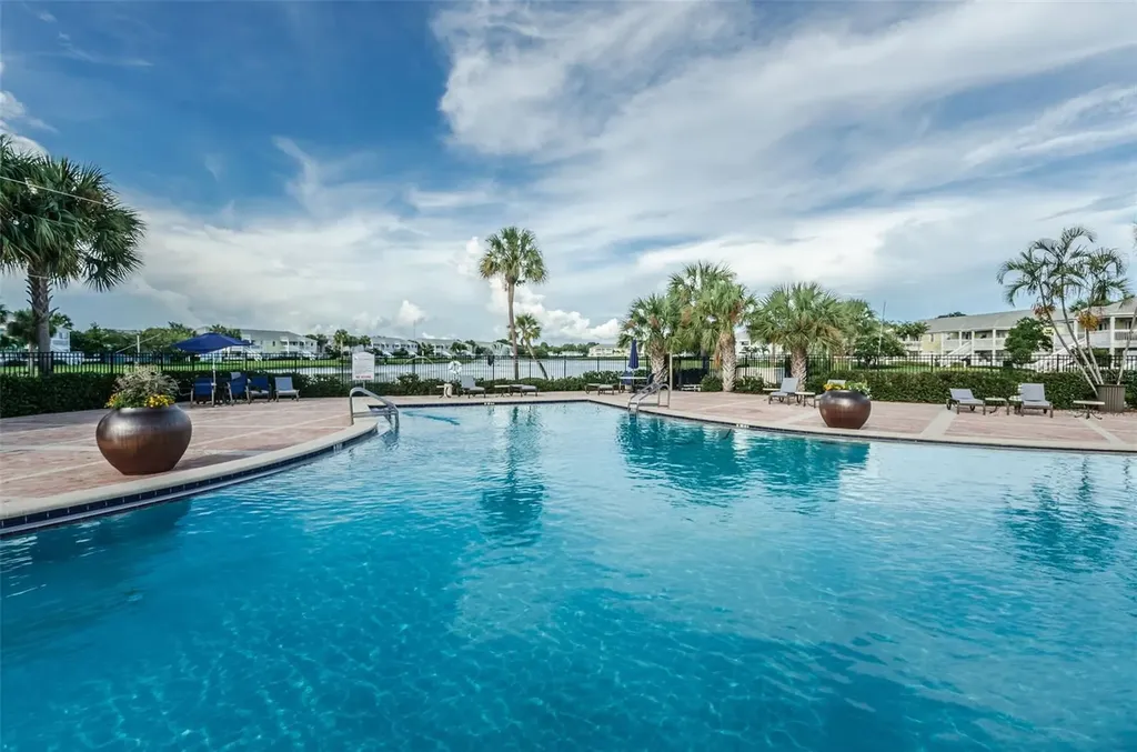 251 Pompano Drive SE St Petersburg FL 33705