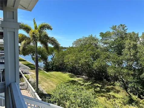 251 Pompano Drive SE St Petersburg FL 33705