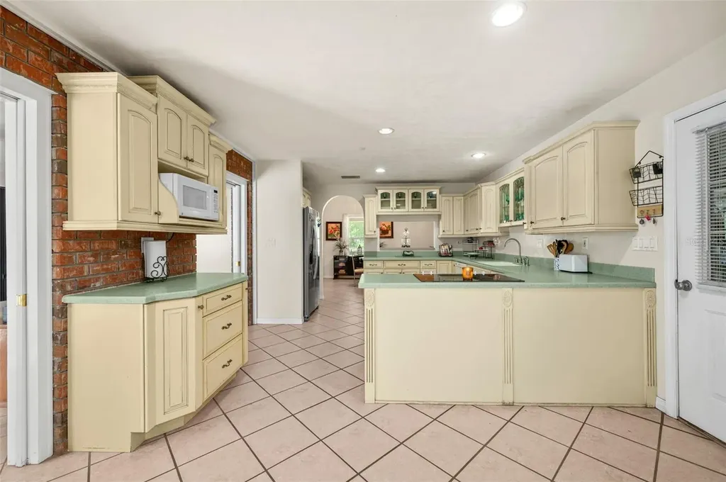 6459 SE County Road 337 Newberry FL 32669