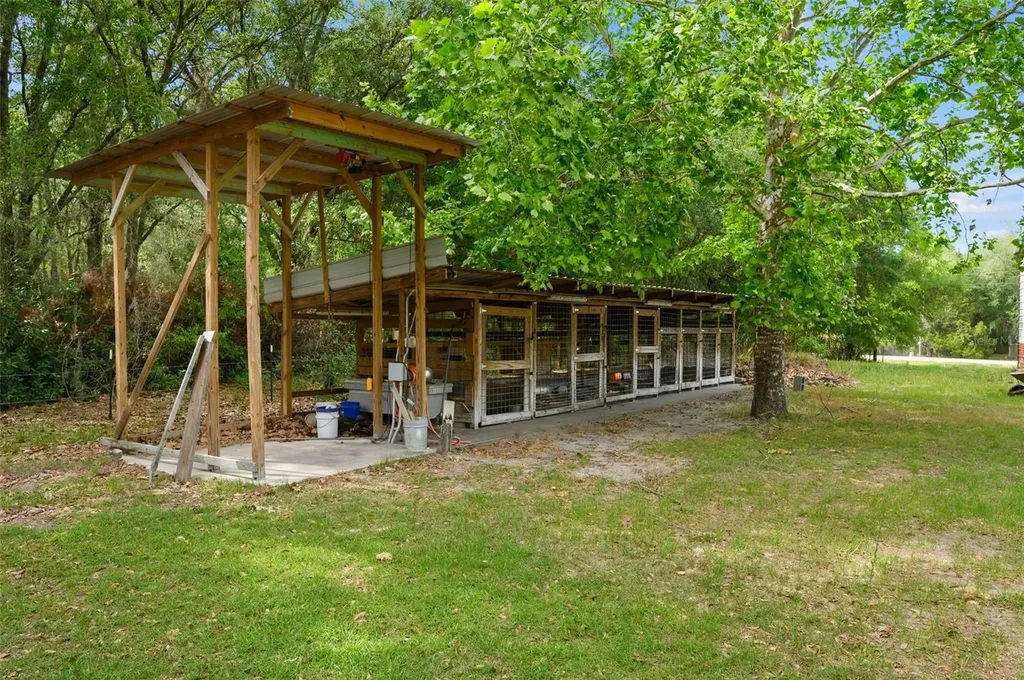 6459 SE County Road 337 Newberry FL 32669