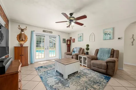 6459 SE County Road 337 Newberry FL 32669