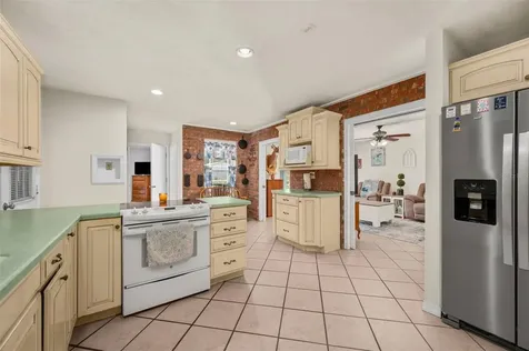 6459 SE County Road 337 Newberry FL 32669