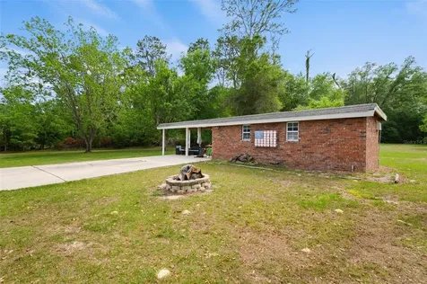 6459 SE County Road 337 Newberry FL 32669