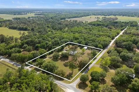 6459 SE County Road 337 Newberry FL 32669