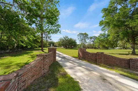 6459 SE County Road 337 Newberry FL 32669