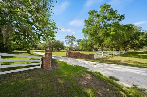 6459 SE County Road 337 Newberry FL 32669