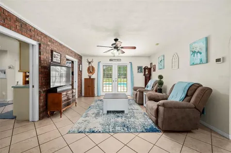 6459 SE County Road 337 Newberry FL 32669