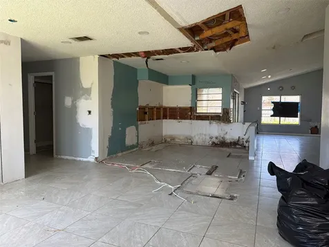 305 Cornwallis Court Kissimmee FL 34758