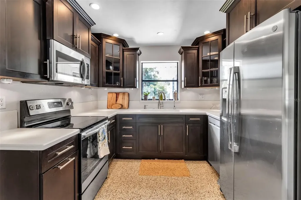2440 Valencia Drive Sarasota FL 34239