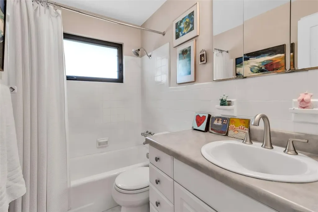 2440 Valencia Drive Sarasota FL 34239