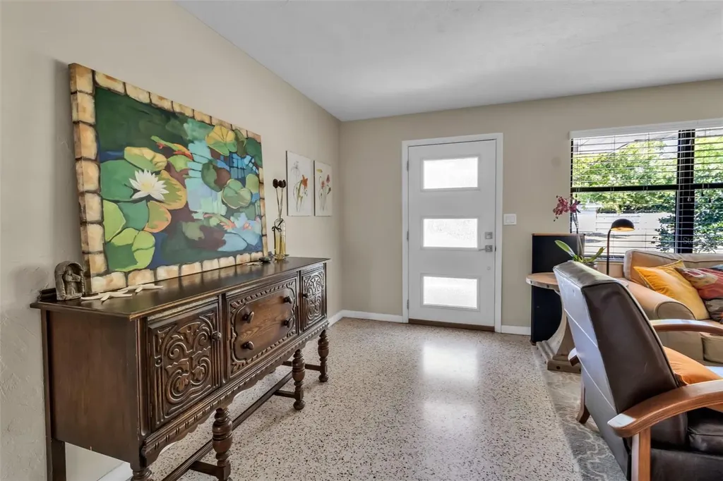 2440 Valencia Drive Sarasota FL 34239