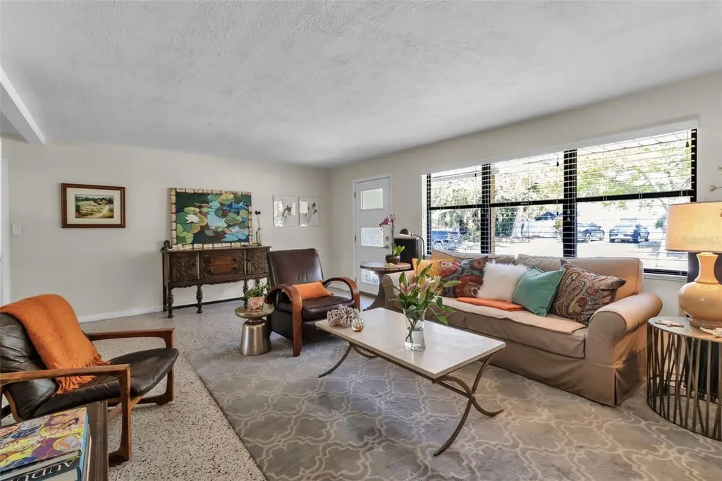 2440 Valencia Drive Sarasota FL 34239