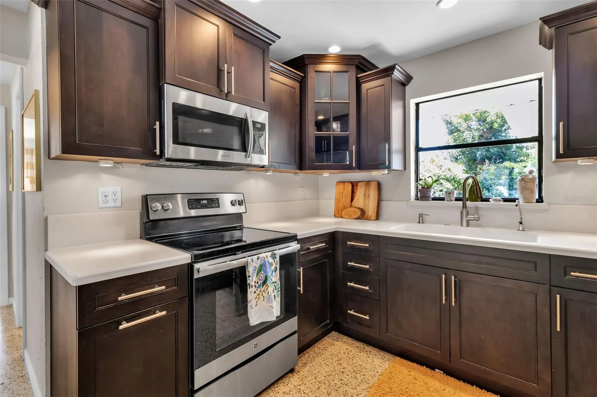 2440 Valencia Drive Sarasota FL 34239