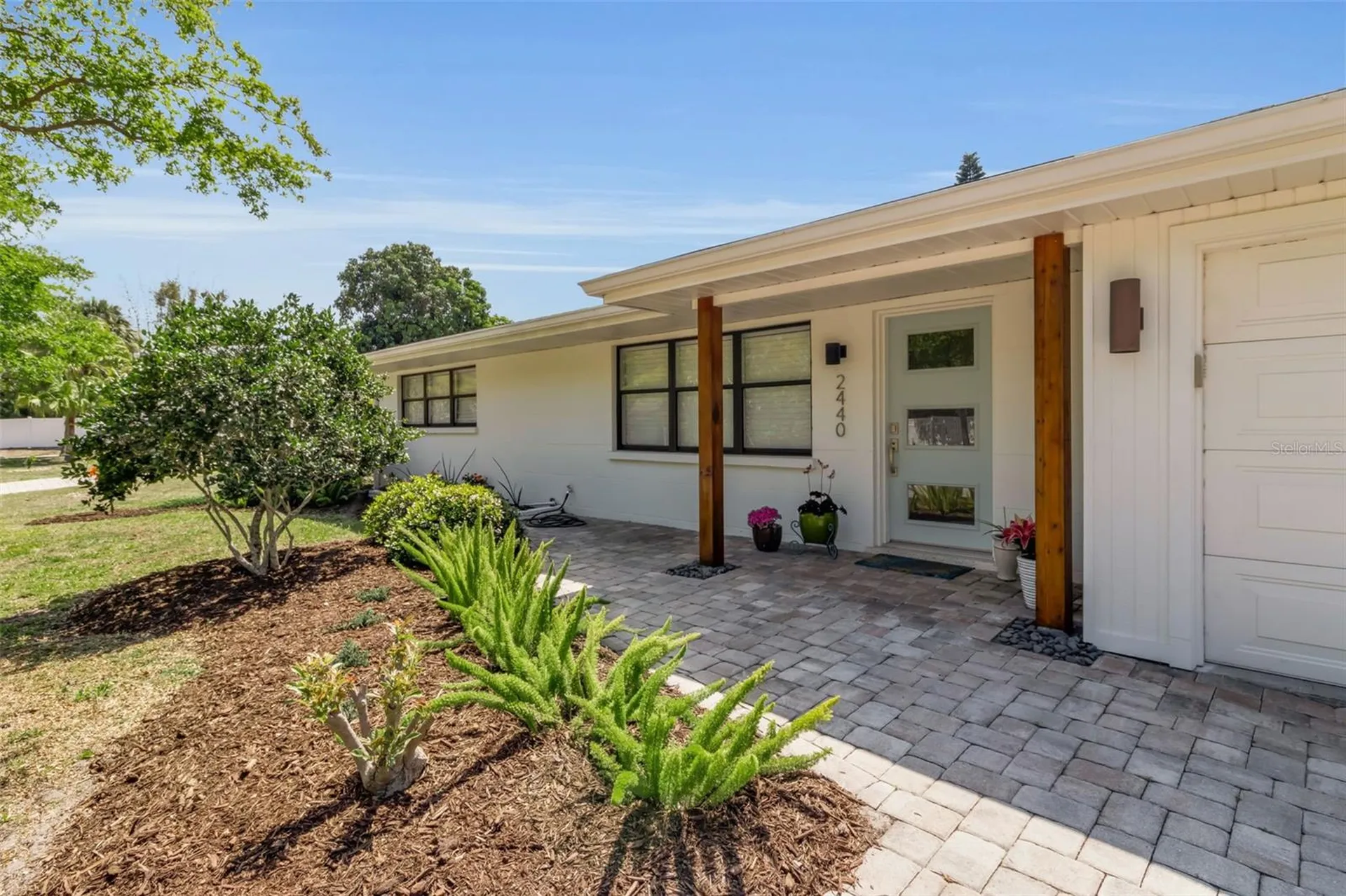 2440 Valencia Drive Sarasota FL 34239