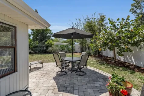 2440 Valencia Drive Sarasota FL 34239