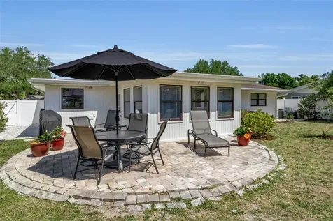 2440 Valencia Drive Sarasota FL 34239
