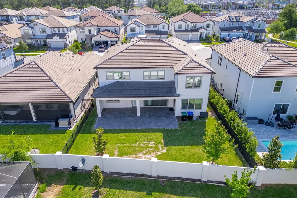 9242 Hanging Vine Court Orlando FL 32836