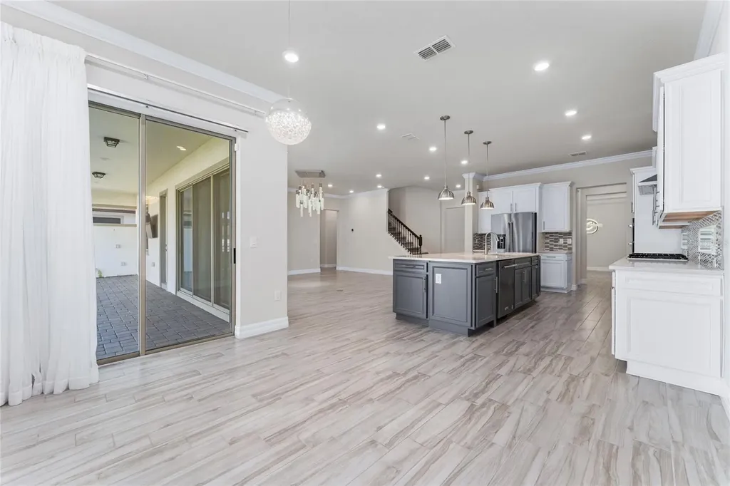 9242 Hanging Vine Court Orlando FL 32836
