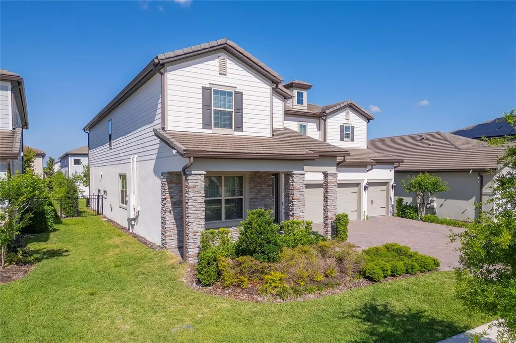9242 Hanging Vine Court Orlando FL 32836