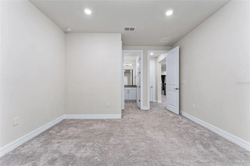 9242 Hanging Vine Court Orlando FL 32836