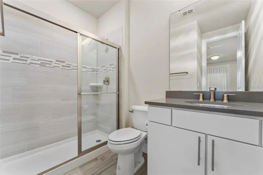 9242 Hanging Vine Court Orlando FL 32836