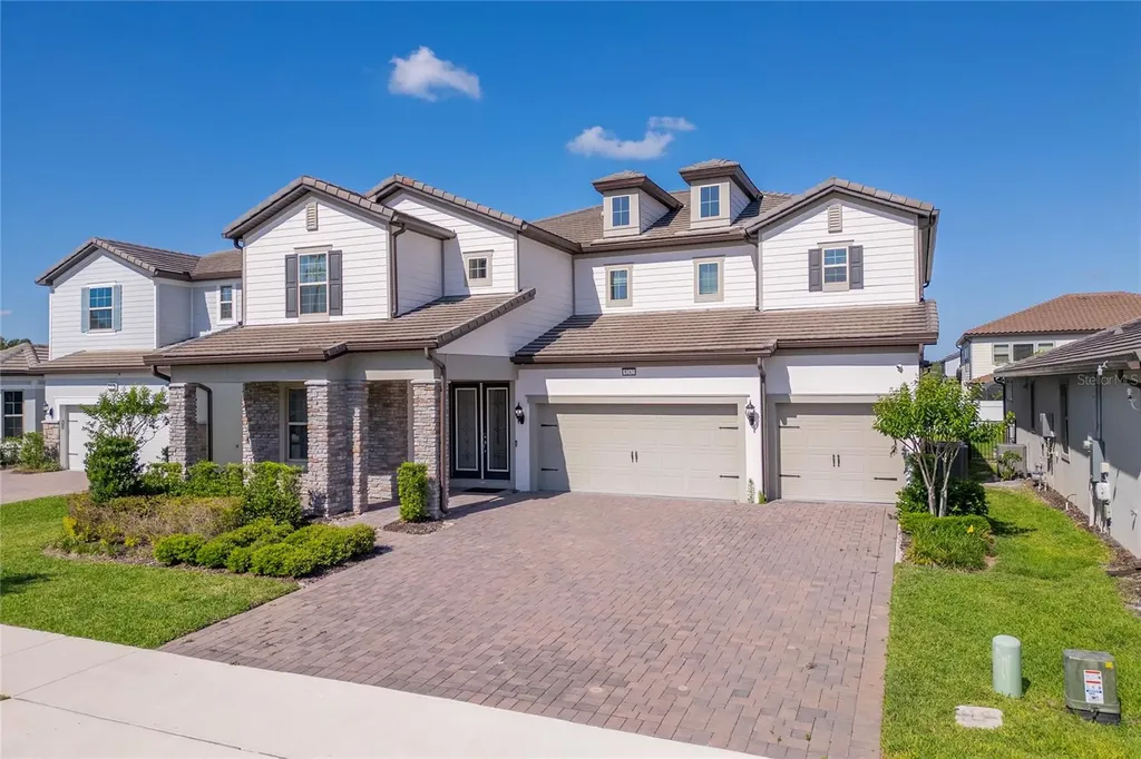 9242 Hanging Vine Court Orlando FL 32836